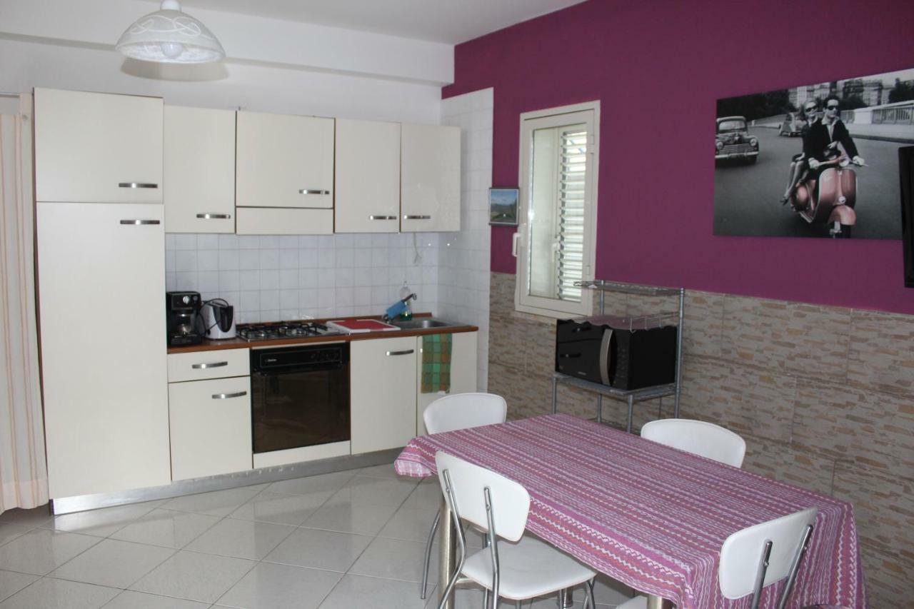 Appartamento Santa Lucia 체팔루 외부 사진